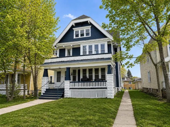 2954 N 37th STREET, Milwaukee, WI 53210