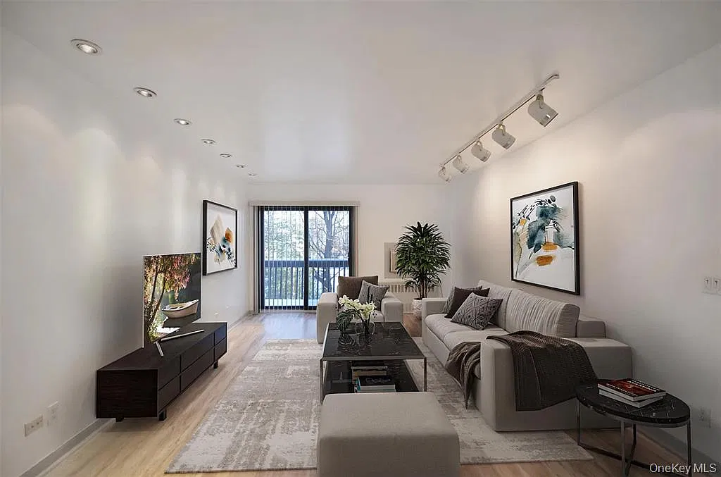 1 bed, 790 sqft, $2,300 — Photo 1