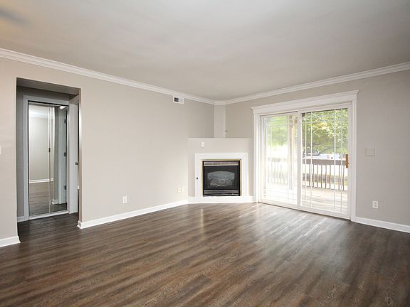 2nd image of 1980 Tall Oaks Dr Unit 1A