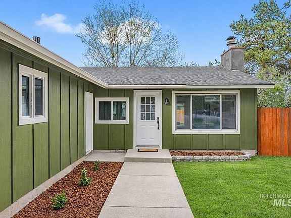 3rd image of 2171 N Hampton Rd