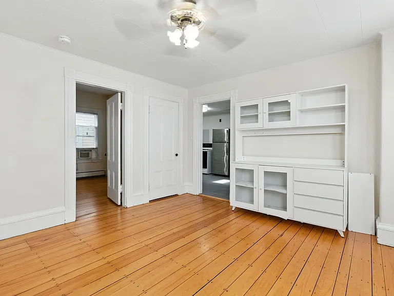 545 Broadway #1 — Photo 13