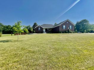 764 Cedar Ridge Dr, Lebanon, OH 45036