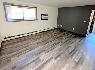 209 S Roosevelt St #1, Aberdeen, SD 57401