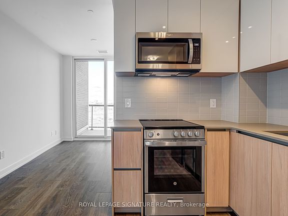 2nd image of 3100 Keele St #909