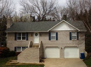 1525 Del Cerro Dr, Jefferson City, MO 65101