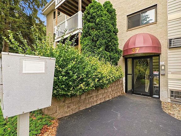 2nd image of 37 Hosmer St APT 17