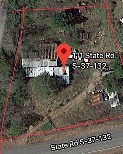 2nd image of 111 Taylor Rd