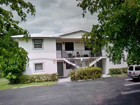 2nd image of 10943 NW 45th St