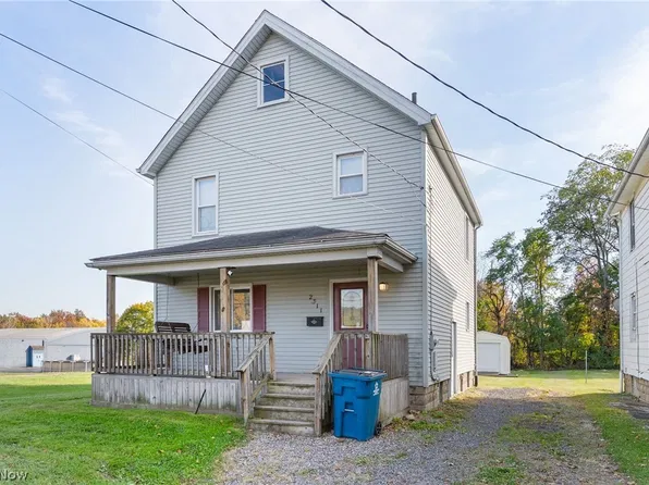 2311 Robbins Ave, Niles, OH 44446