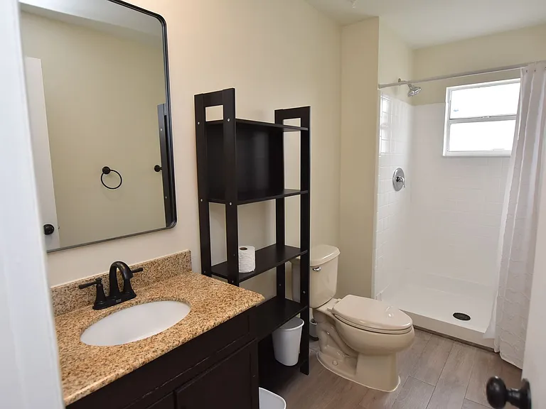 4825 Loretta Ln — Photo 18