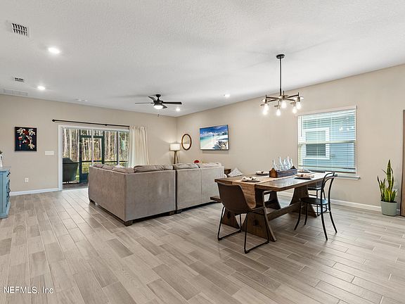4th image of 320 MONTSERRAT Drive