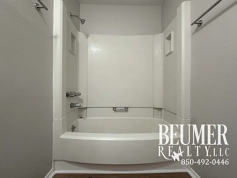 4234 Baywoods Dr — Photo 11