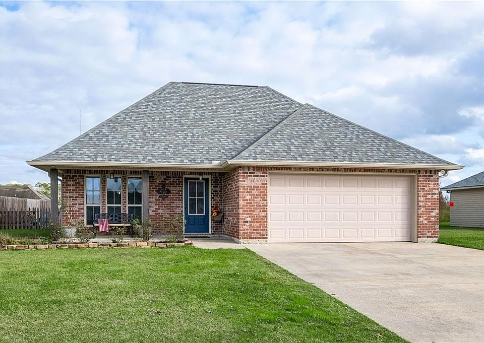 1st image of 28328 Lake Salvador Dr