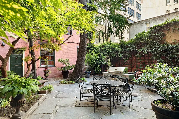 Sold by Keller Williams NYC | media 16