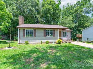 8019 Walnut Creek Ln, Charlotte, NC 28227