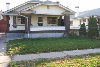 2nd image of 28 E Bryan Ave
