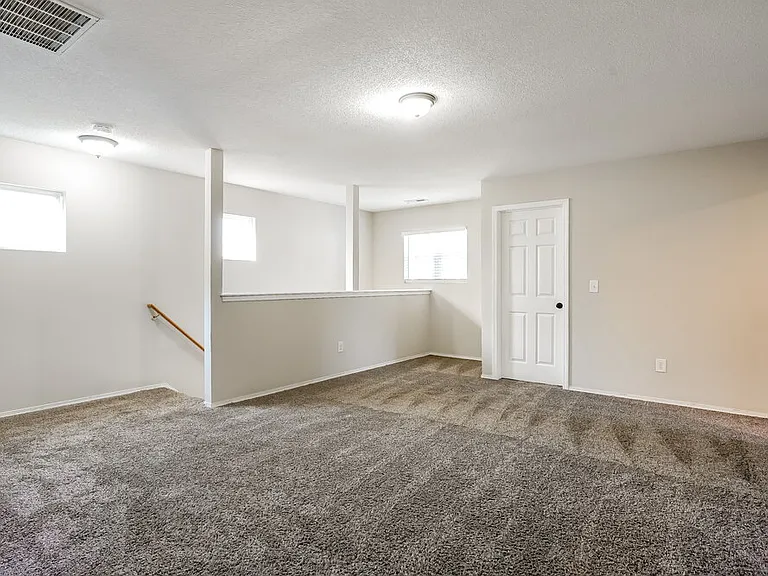 936 Mailwood Dr — Photo 9