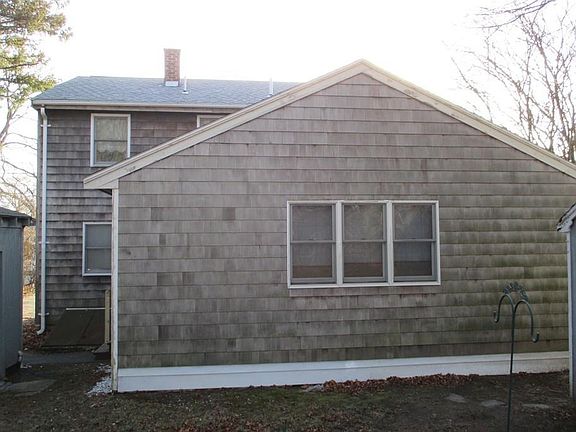 2nd image of 6 Elmwood Cir