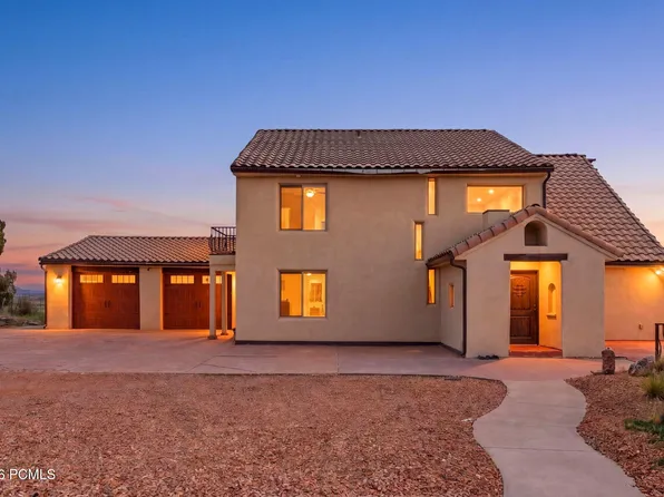 75 N 200 East St, Alton, UT 84710