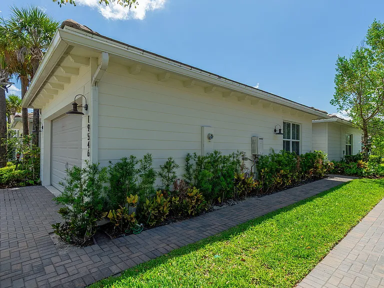 19546 Weathervane Way — Photo 4