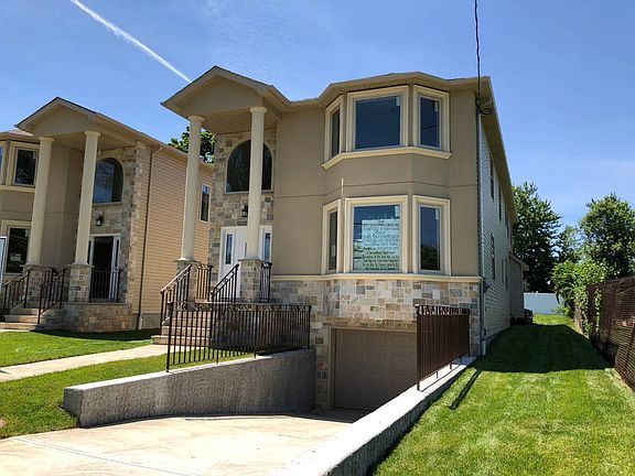 2nd image of 400 Clarke Ave