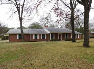 1600 Frost St, Gilmer, TX 75644