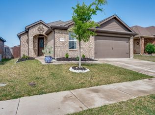 9321 Castorian Dr, Fort Worth, TX 76131