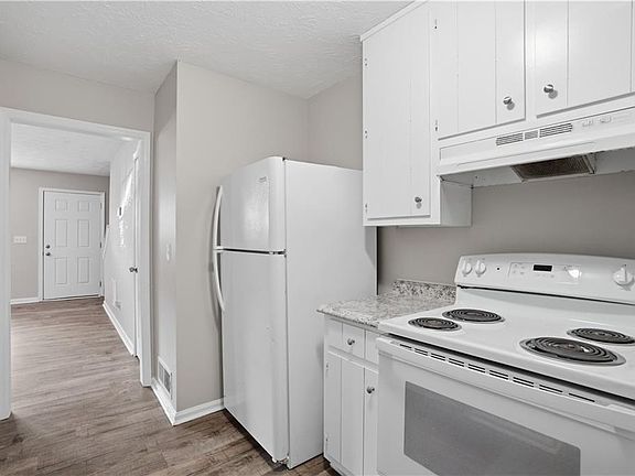 4th image of 5342 Ridgemere Ct