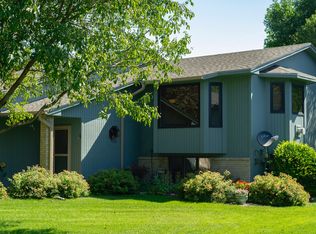 2028 S Oxford Ave, Sioux Falls, SD 57106