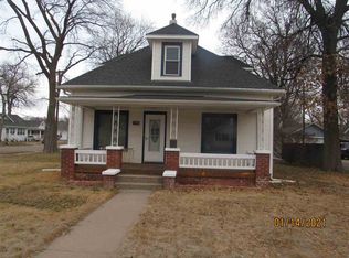 1118 W 7th St, Hastings, NE 68901