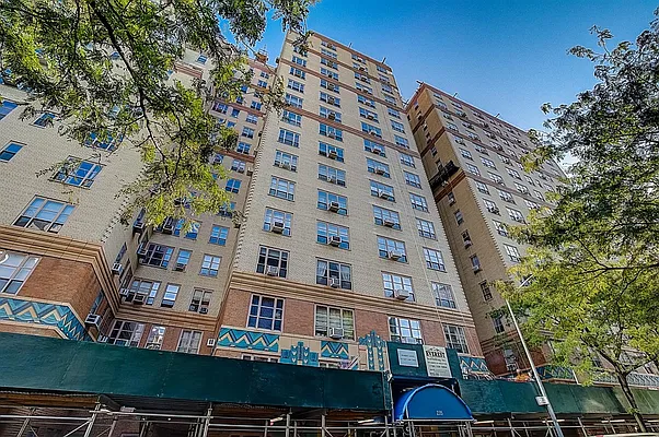 Sold by Redfin Real Estate | media 20