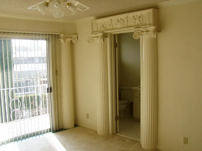 6016 S Land Park Dr — Photo 10