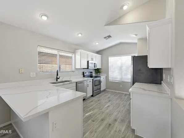 45526 W WINDMILL Drive, Maricopa, AZ 85139