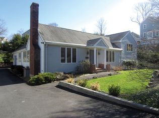 27 Dunedin Rd, Wellesley, MA 02481