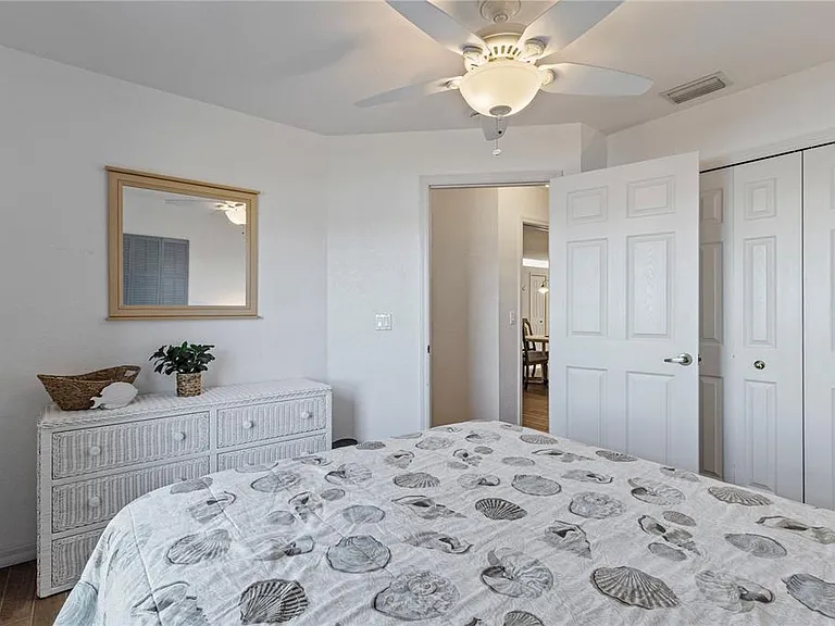 6460 Blueberry Dr — Photo 28