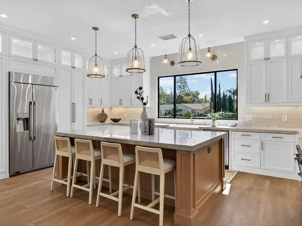 1301 Smokewood Dr, Santa Ana, CA 92705