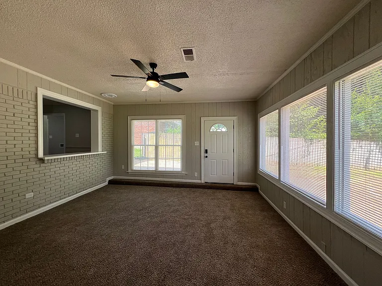 4292 Riche Rd — Photo 2