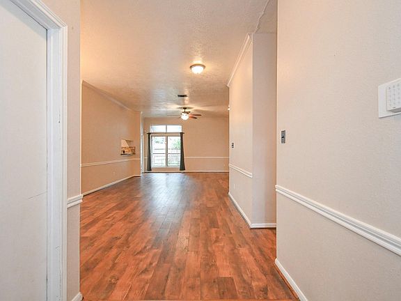 5th image of 16302 Ash Point Ln