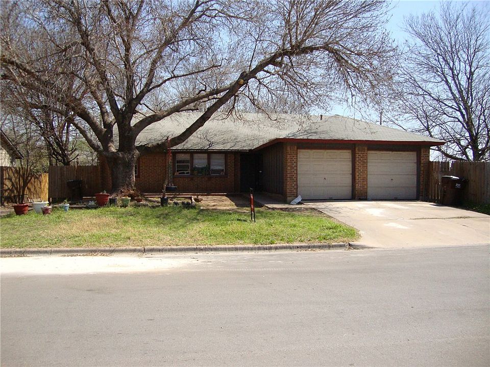 1st image of 1800 Nicole Cir #A