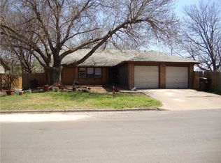 1800 Nicole Cir #A, Round Rock, TX 78664