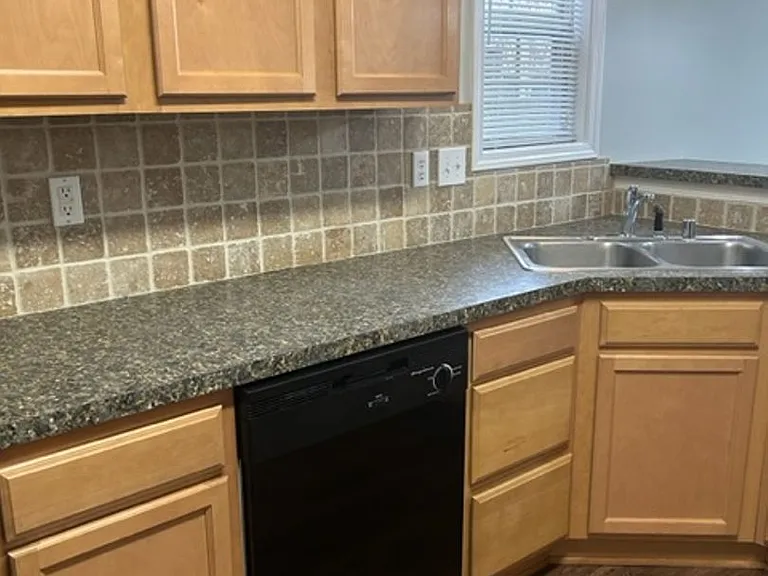 230 Prescott Ln — Photo 7