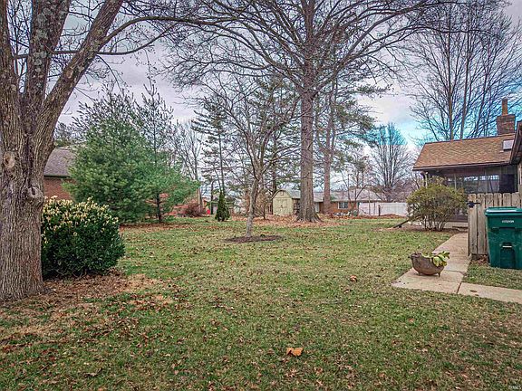 4th image of 3512 Eastbrooke Dr