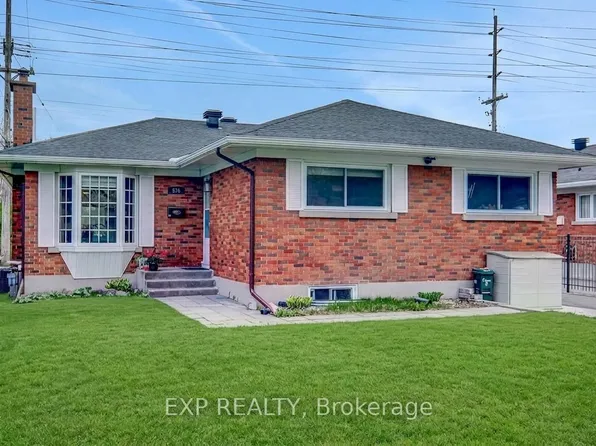 576 Browning Ave, Ottawa, ON K1G 0T4
