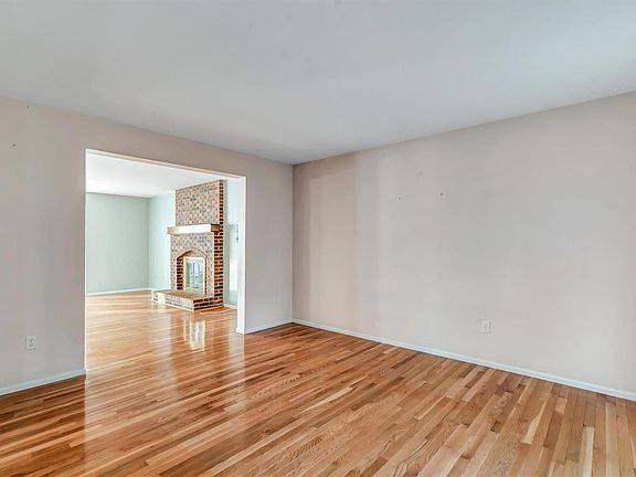 4th image of 6831 Wynfield Terrace Dr