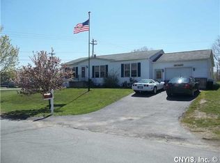 90 Smith Beach Rd, Oswego, NY 13126