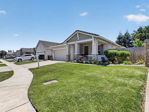 2nd image of 10014 Blossom Ridge Dr