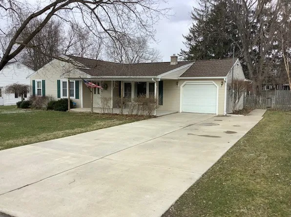 216 Greenlawn Rd, Vestal, NY 13850