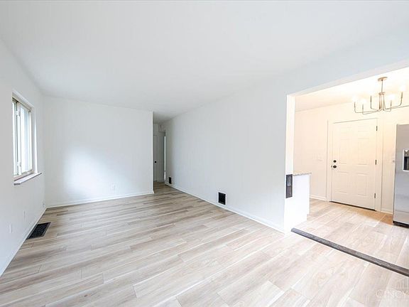 5th image of 1257 Fairbanks Ave