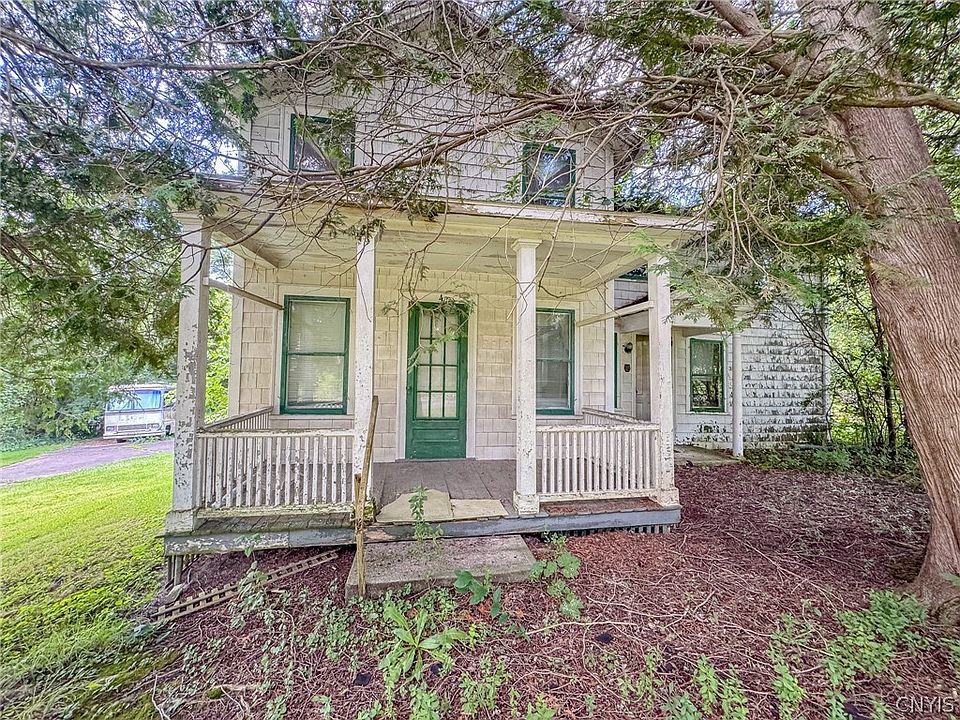 1st image of 45 Oak Hill Rd