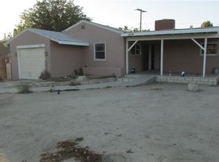 926 E Campus Way, Hemet, CA 92543